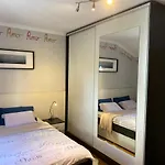 Nautical Sunset Apartment - Free Parking