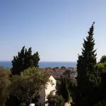 Bright And Light Apartments