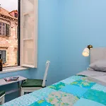 Stradun View En Suite Rooms & Studio