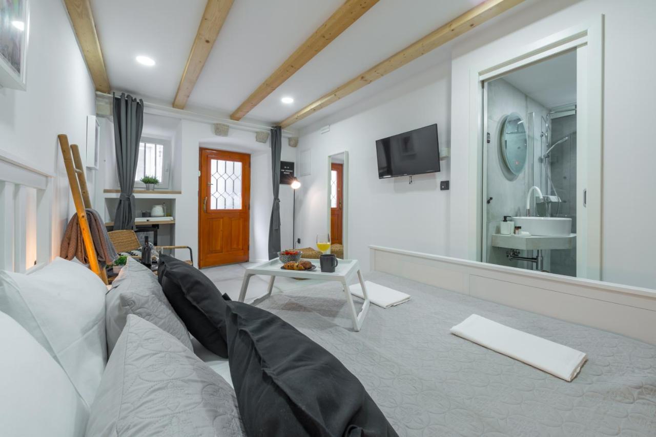 Bobo Guest house 3*