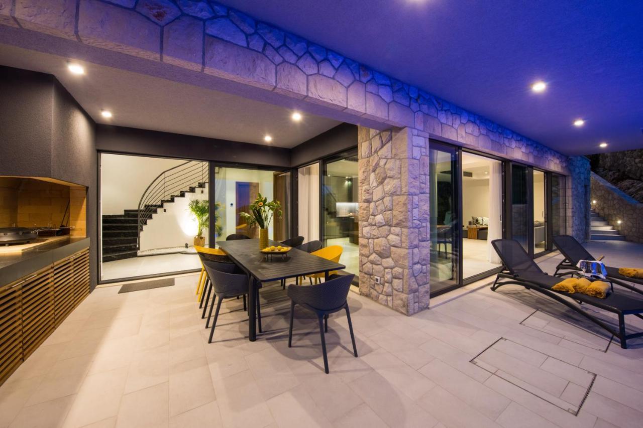 Luxury Helios 5* Villa