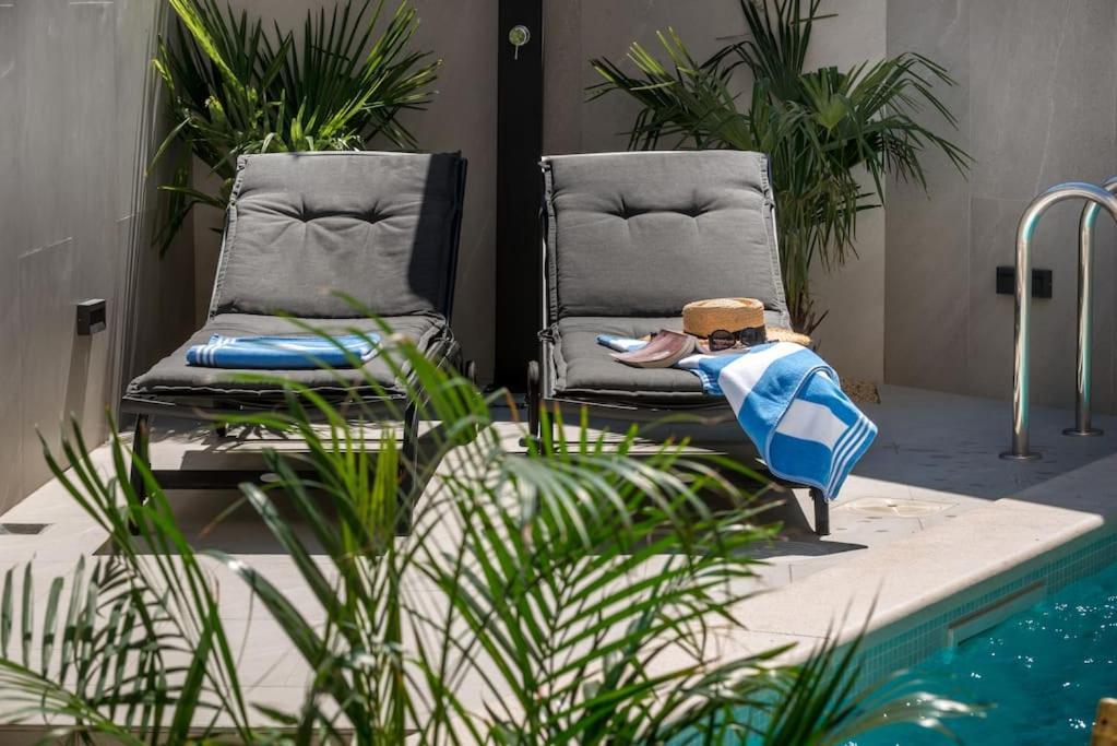 Apartment One B With Heated Private Pool *