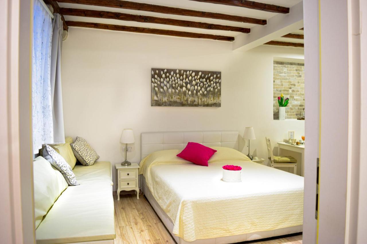 Rilati Old Town Palace 2 Guest house 3*