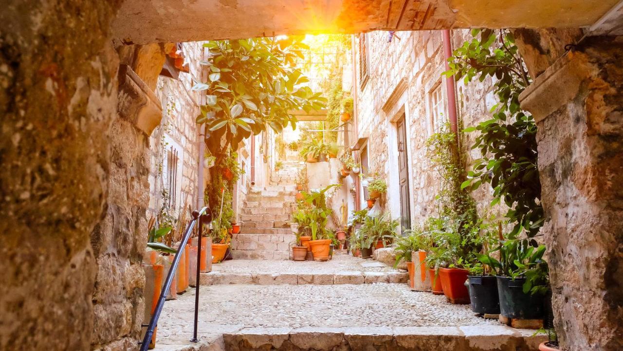 Music Hideout Old Town Apartment *