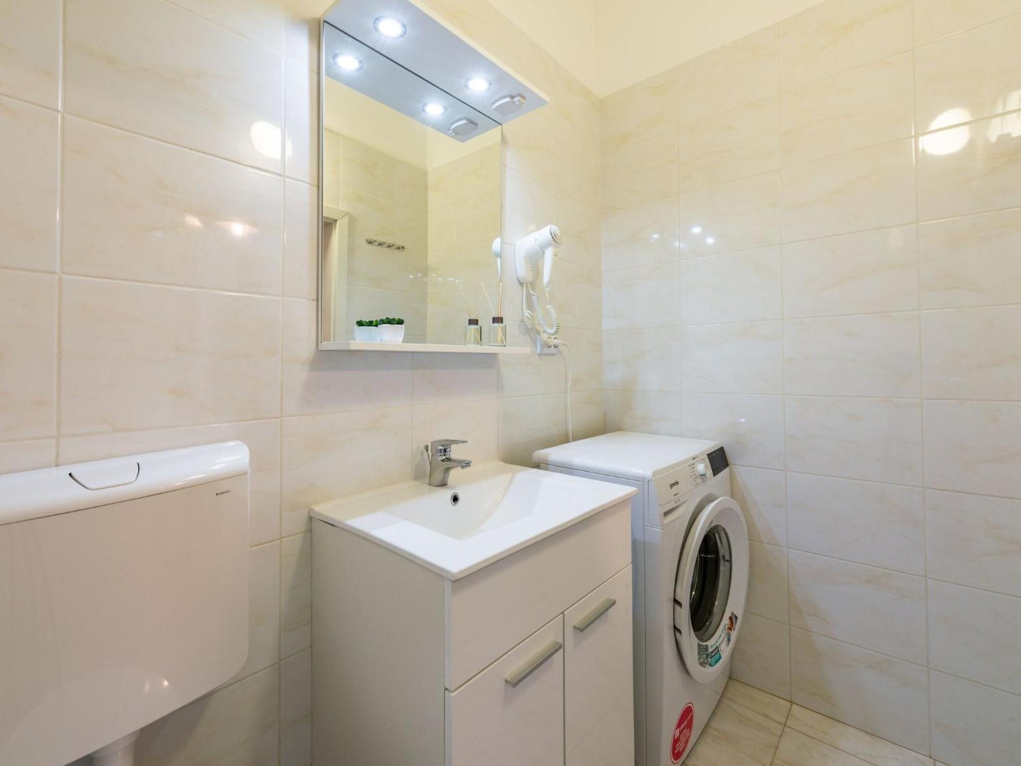 Old Town Finest - Two-bedroom 4 2 Adults - Lucarica 4 Street First Floor Apartment