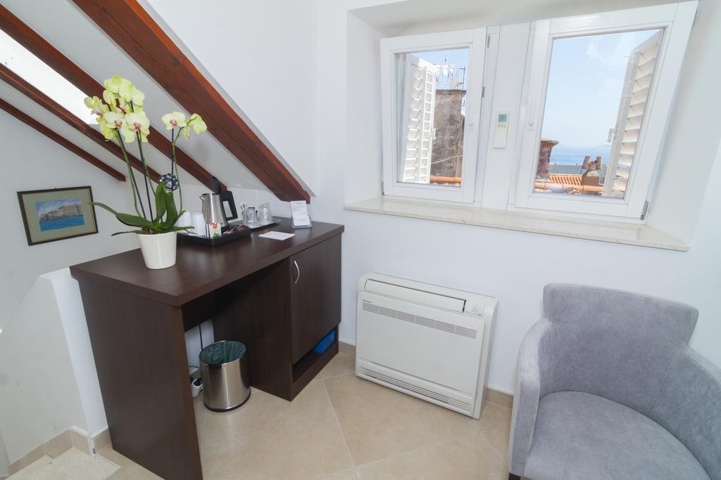 Guest house Four Winds 3*