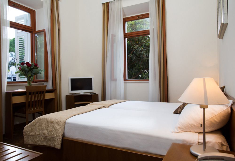 Zagreb Hotel 3*