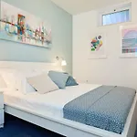 Apartment Aria