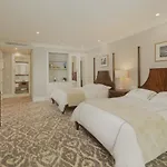 Royal Blue Hotel