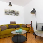 Studio Apartment Easy