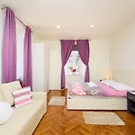 Spacious 4 Bedroom Dubrovnik Apartment