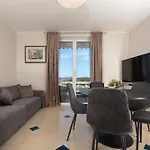 Apartment Ela