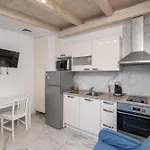 Kiki Apartment
