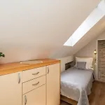 Apartman Neve