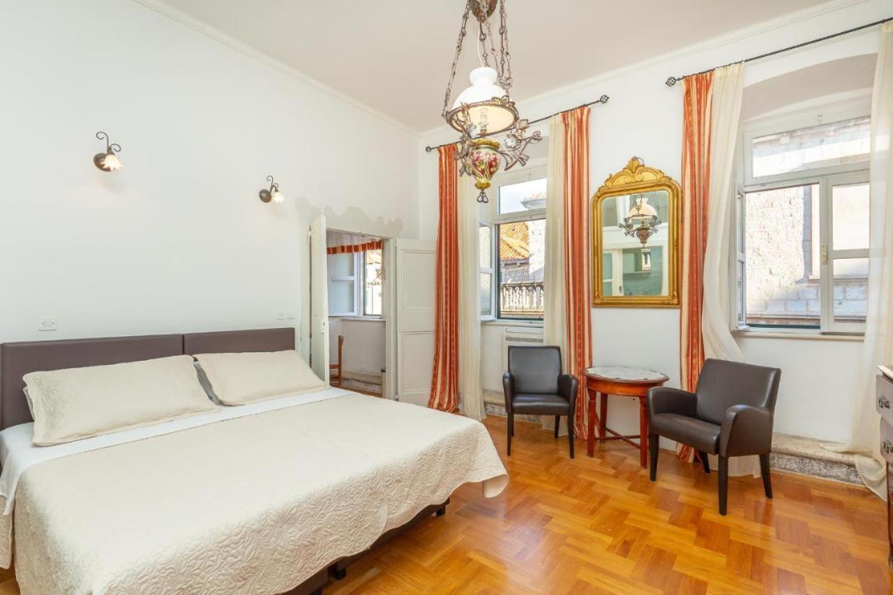 Apartment Placa