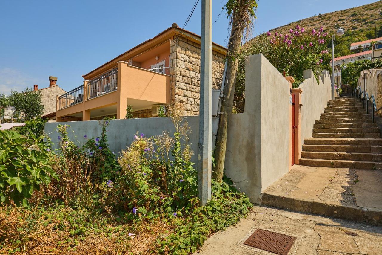 Anica Guest house 3*