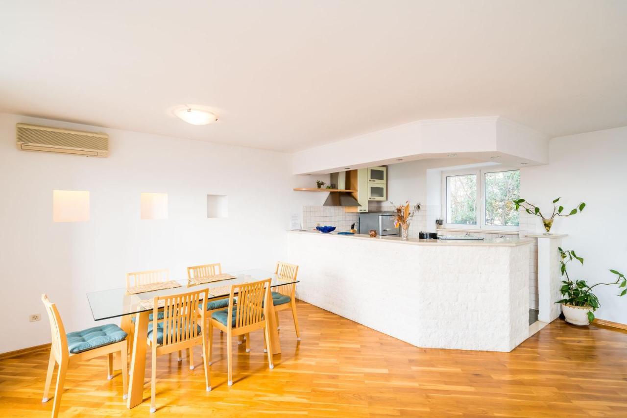 Apartamento Deluxe Duplex House With Terrace *