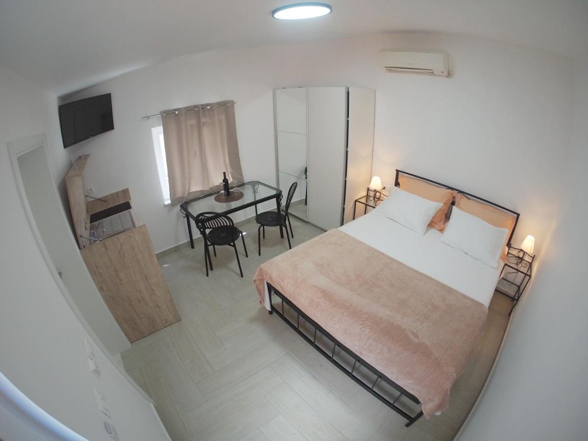 Ana Apartment *