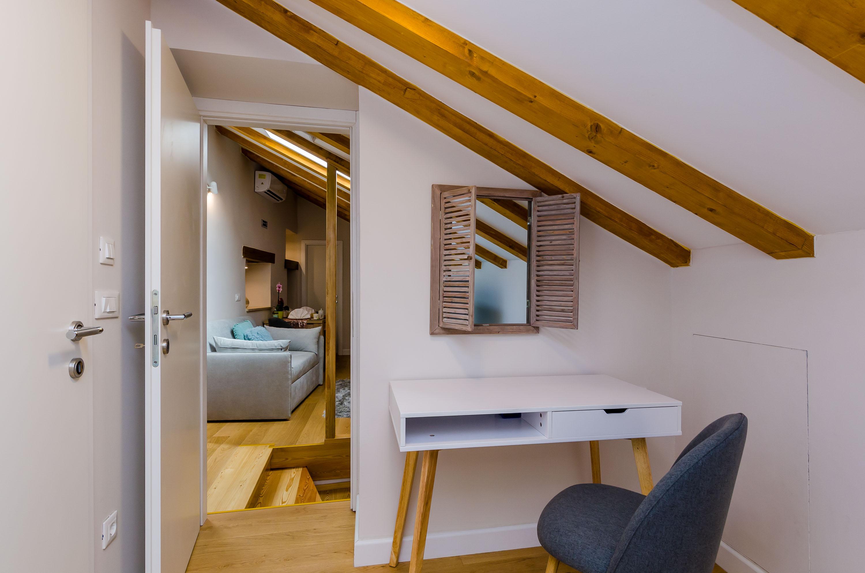 Apartment Leonarda Baroque House - Old Town