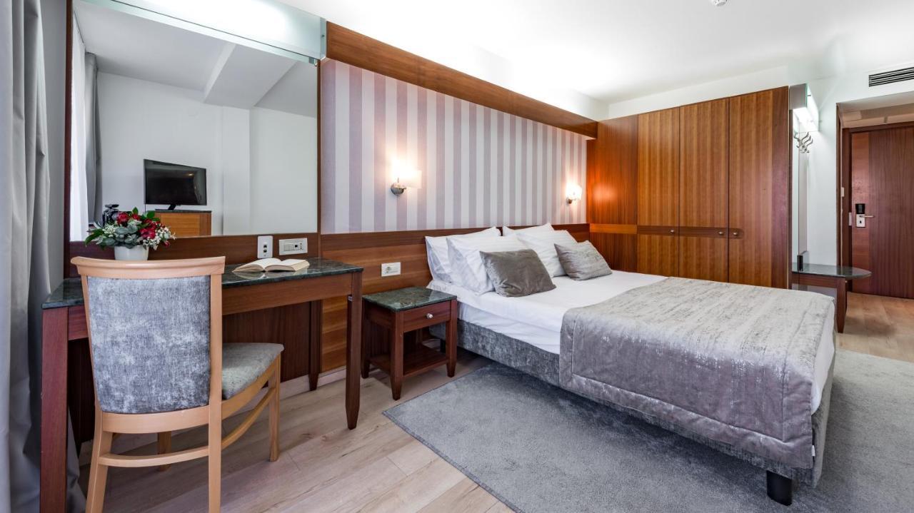Hotel Uvala 4*