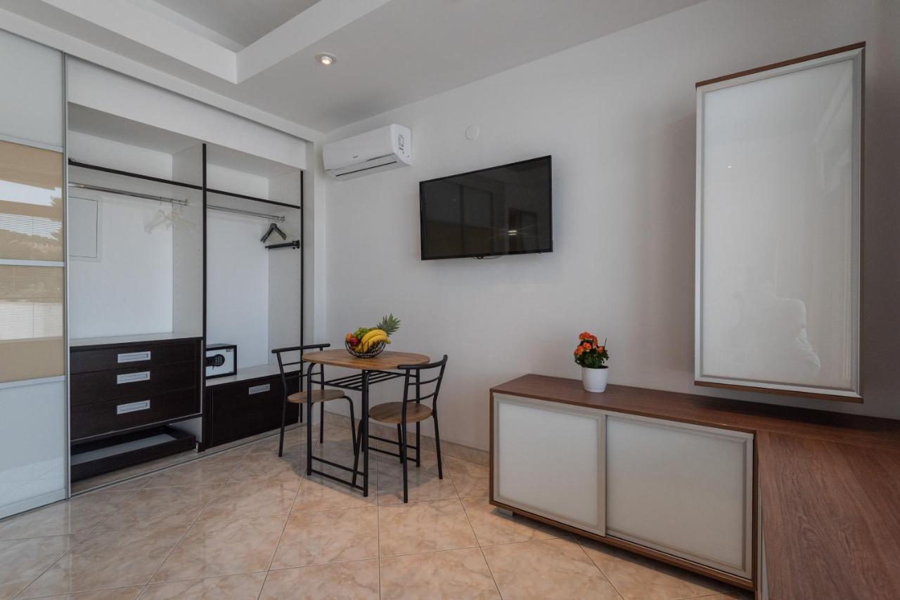 Apartment Sweet Nest *