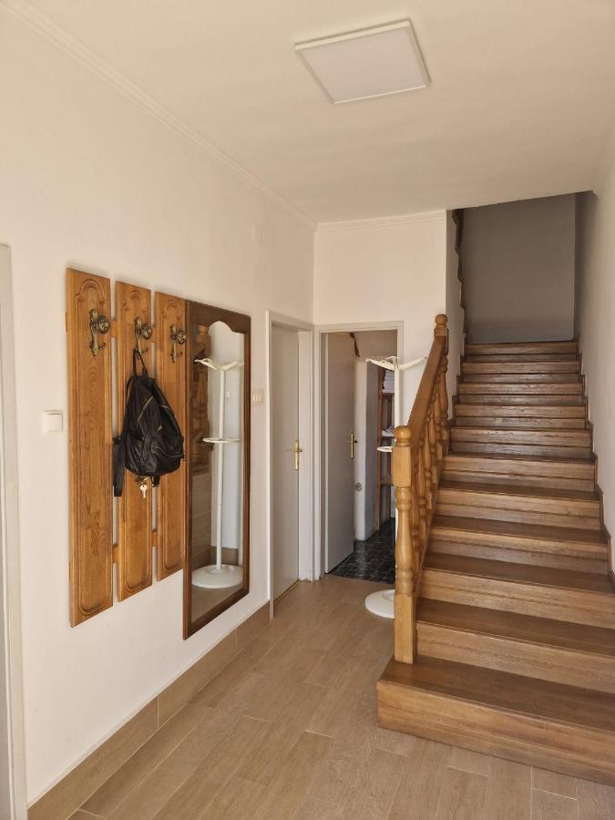 Vera Apartment