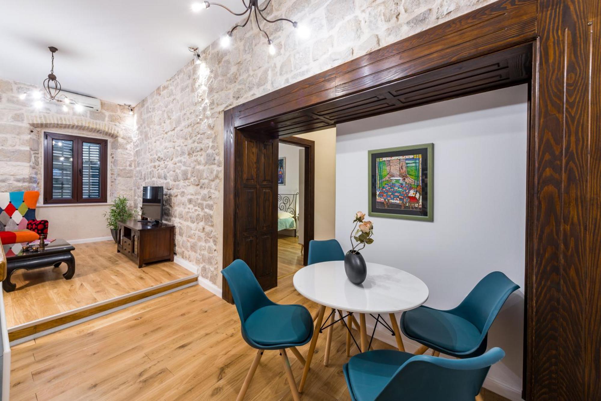 Apartment Talir