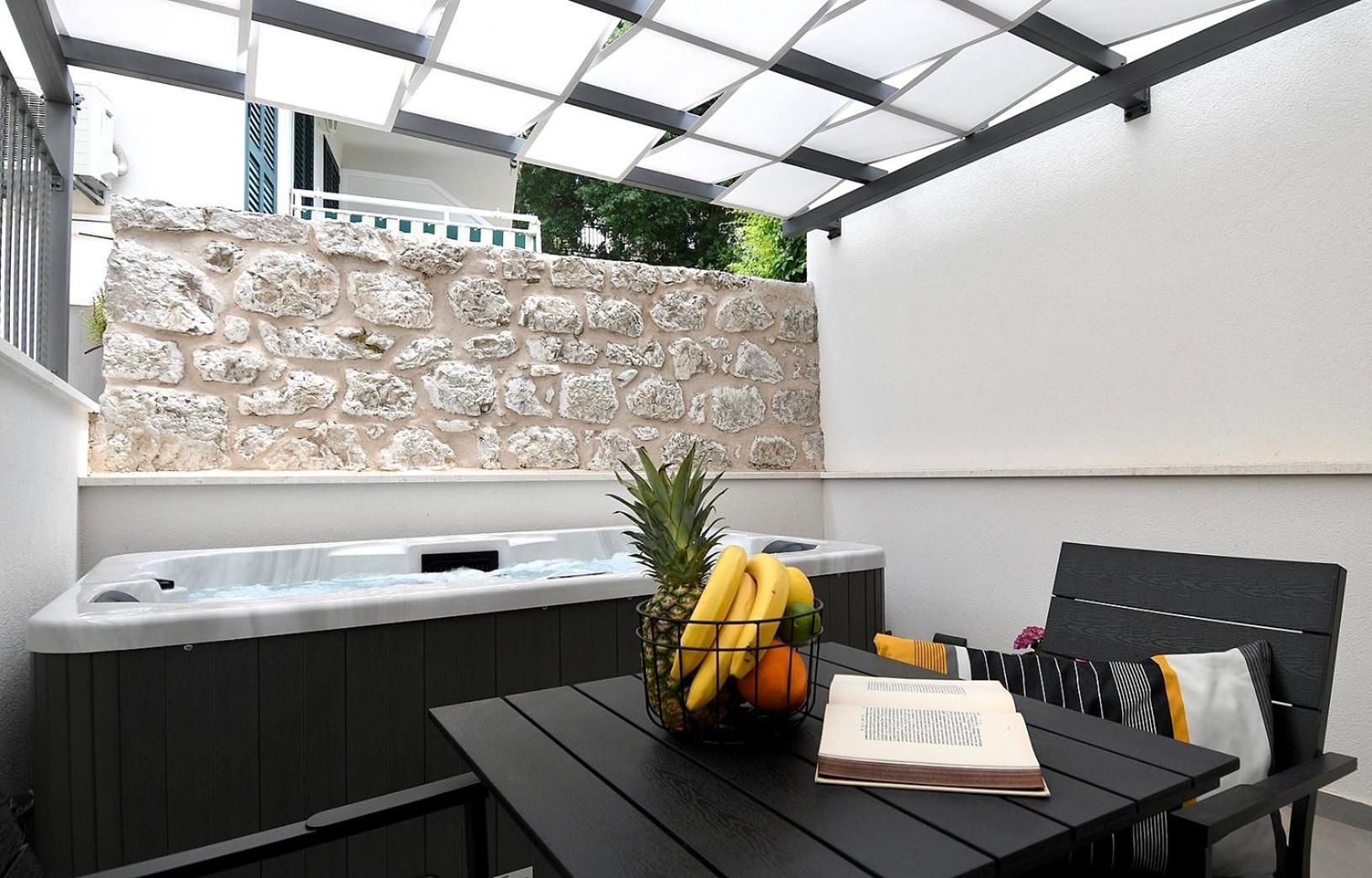 Apartment Modern Jacuzzi Minnie *