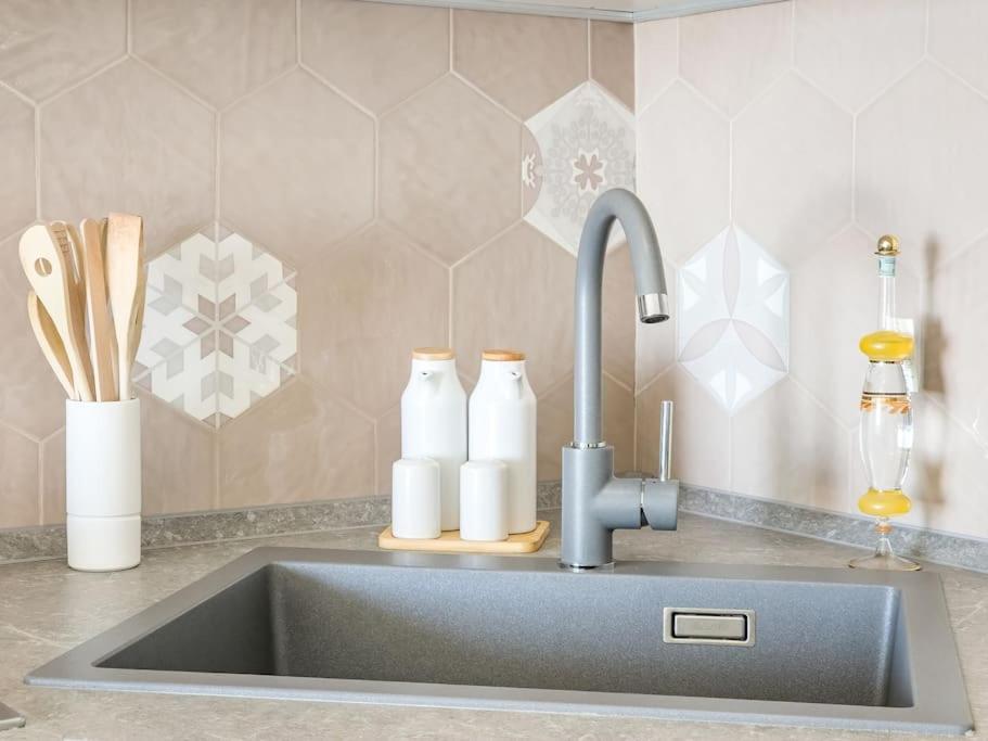 Apartamento A3 Montovjerna - Panoramic Terrace Getaway *