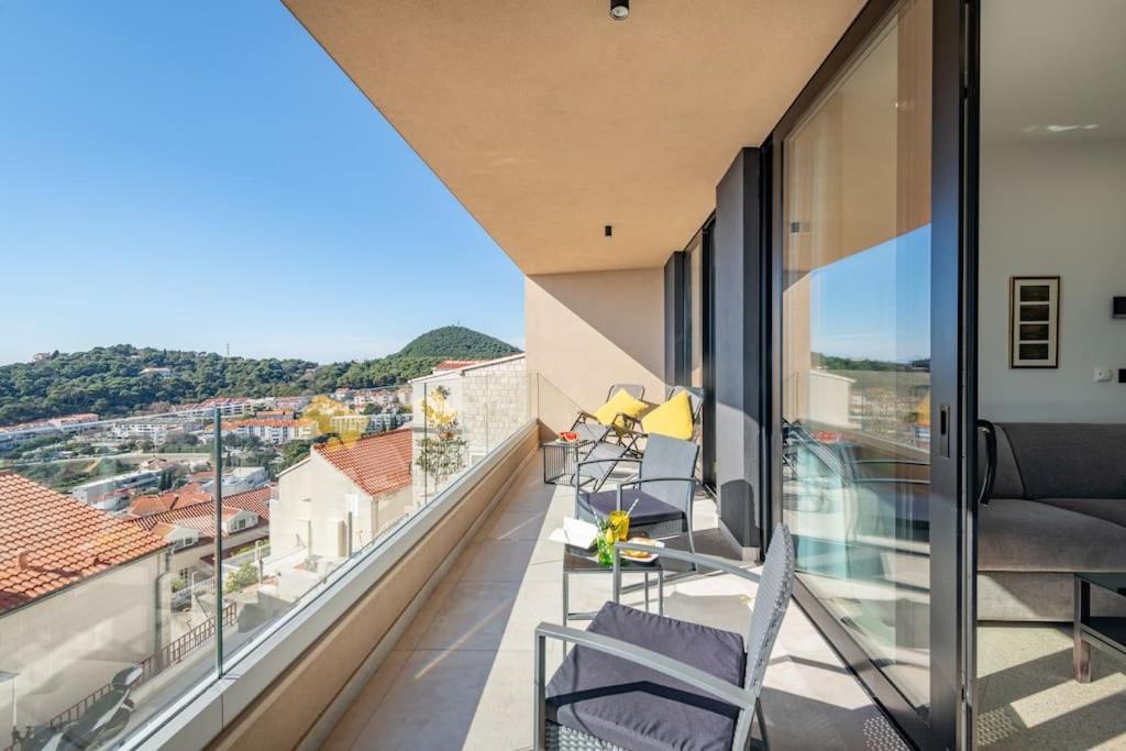 Apartamento A3 Montovjerna - Panoramic Terrace Getaway