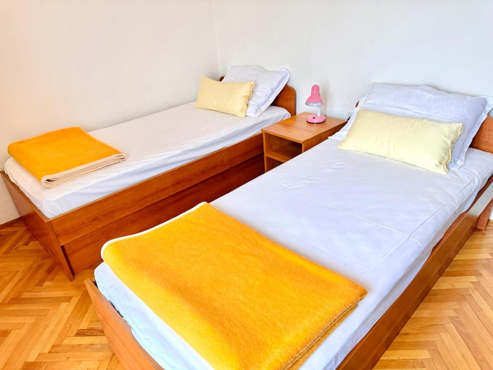 Seaside House In With Excellent Views, Large Terraces Dubrovnik