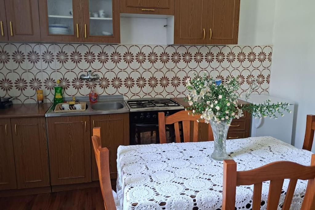 Renaissance With Terrace & Garden *