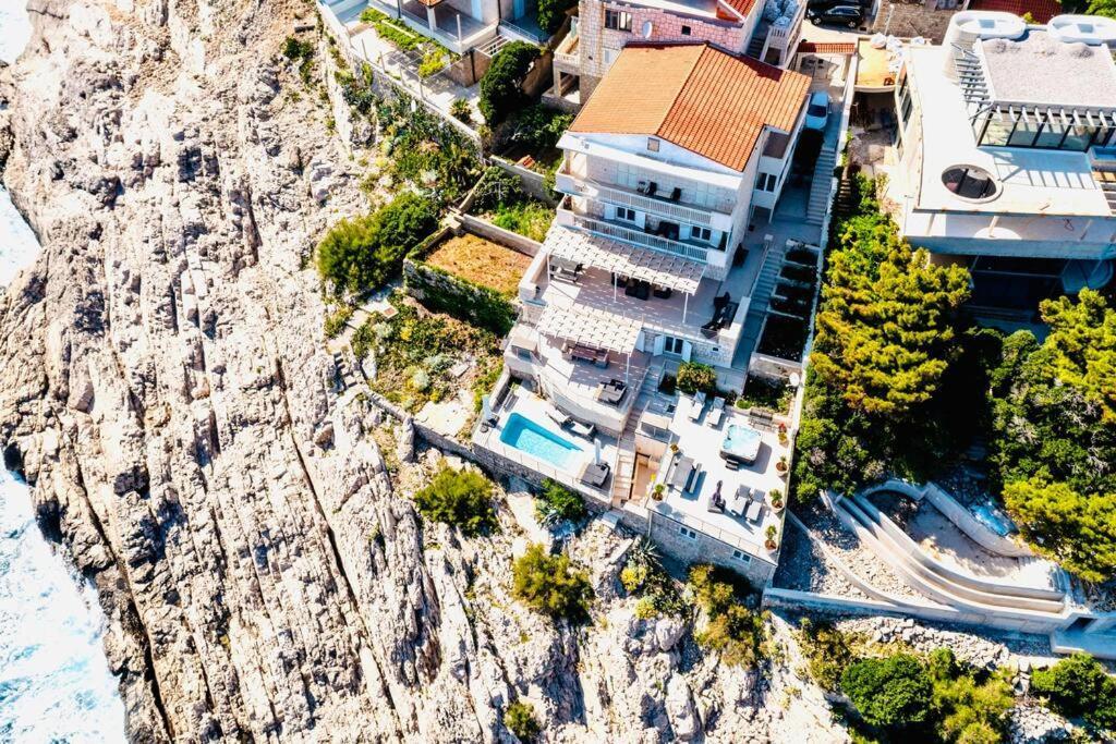 Blue Views With Heated Pool & Jacuzzi