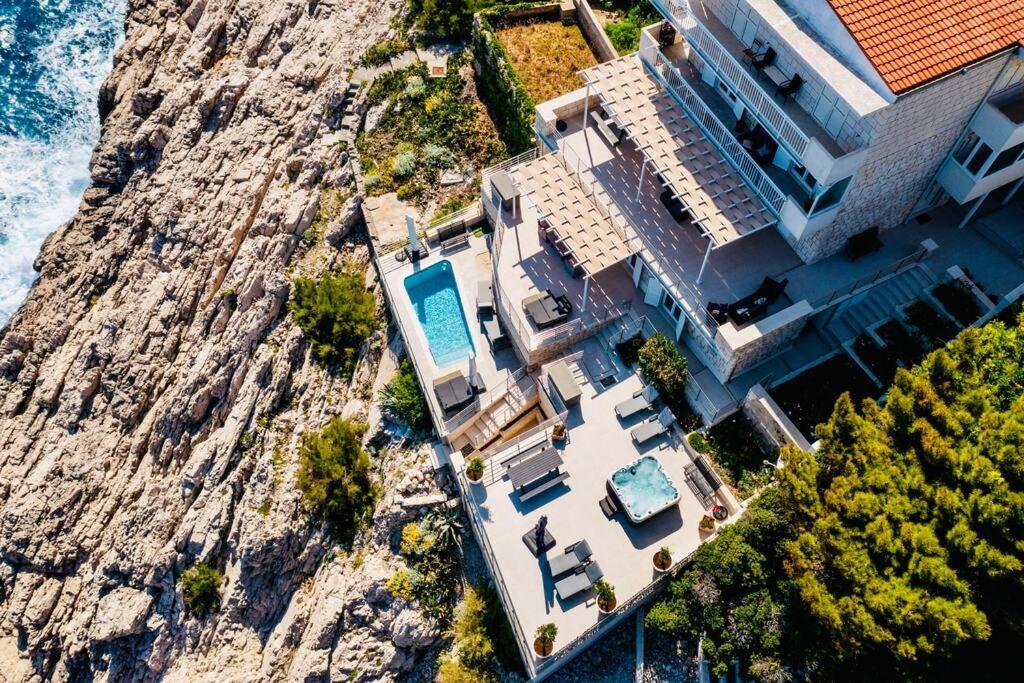 Blue Views With Heated Pool & Jacuzzi Dubrovnik