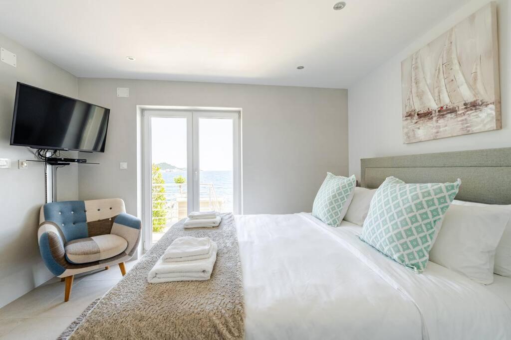 Blue Views With Heated Pool & Jacuzzi Villa *