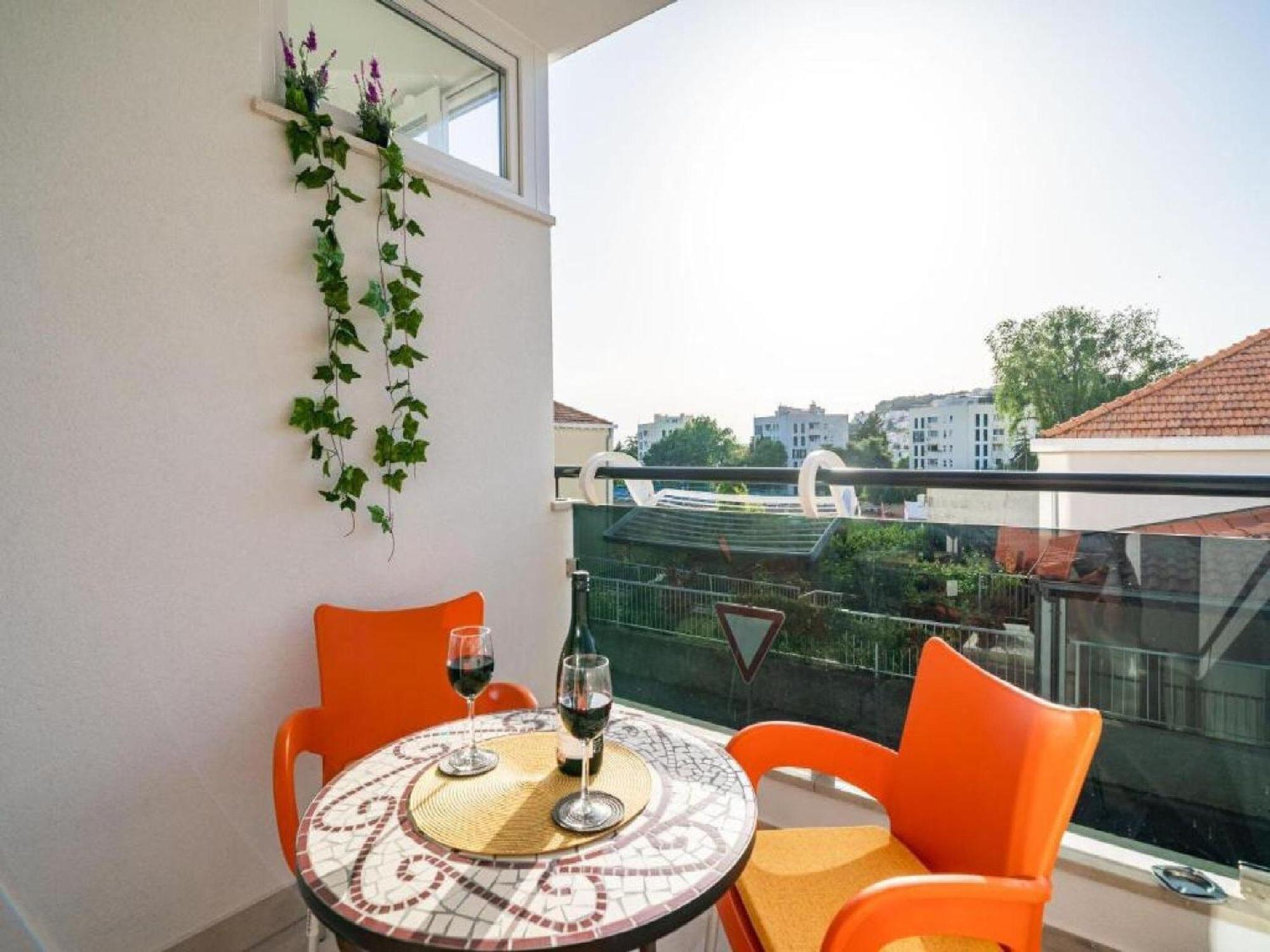 Anka - One Bedroom With Terrace *