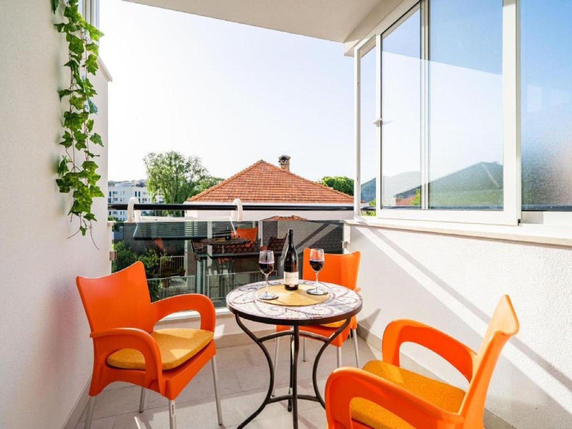 Anka - One Bedroom With Terrace