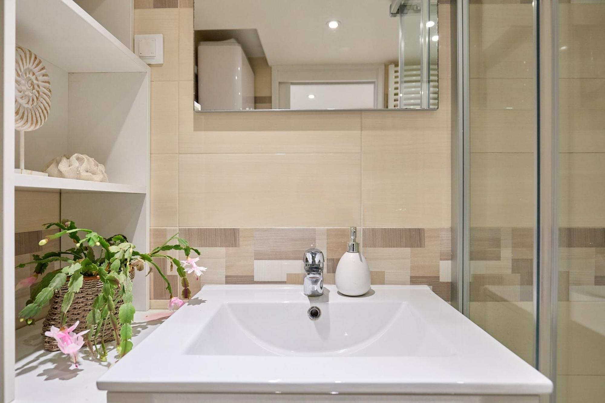 Apartment Stone Whisper 1
