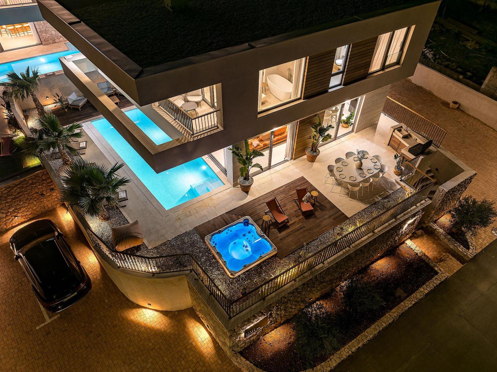 & - Of 5 Star Villa