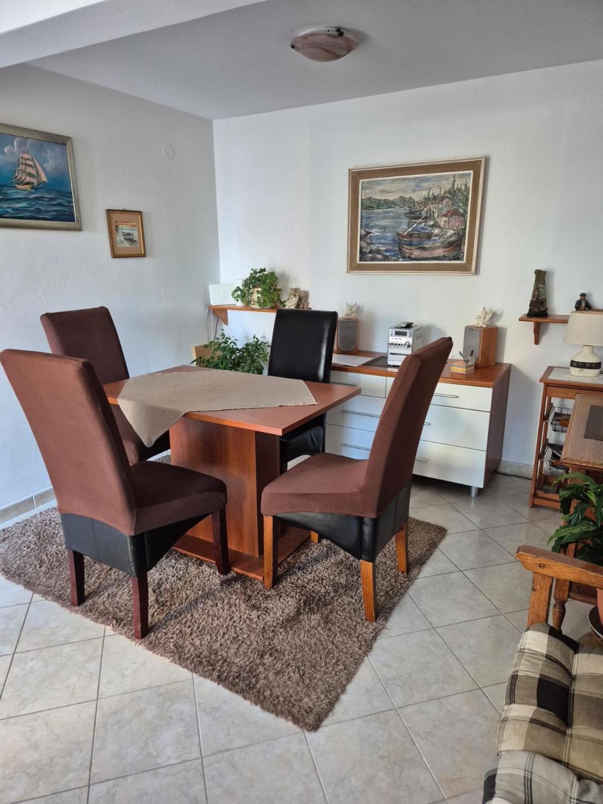 Apartment Mihael