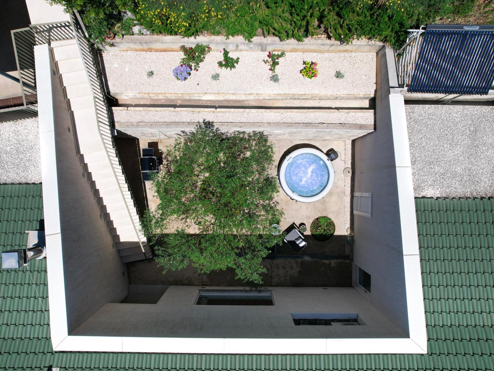 Atrij Villa *