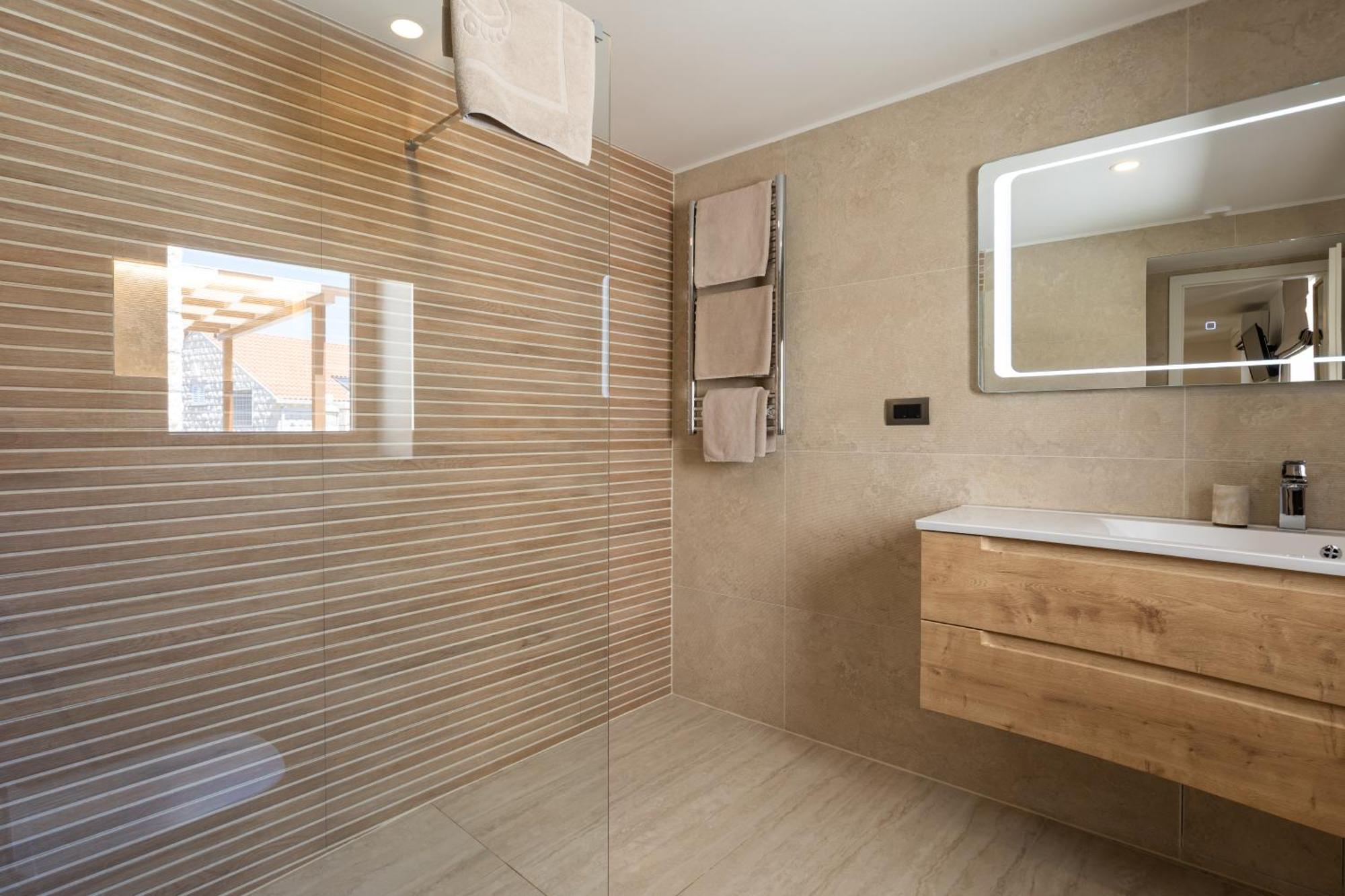 Peragro Apartment