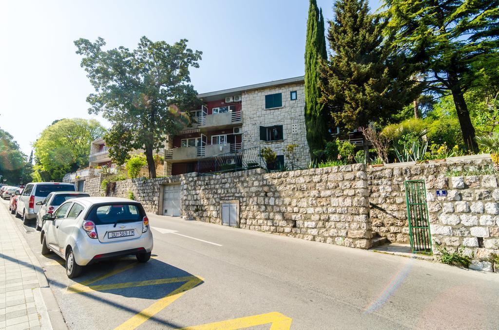 Apartment Rea *