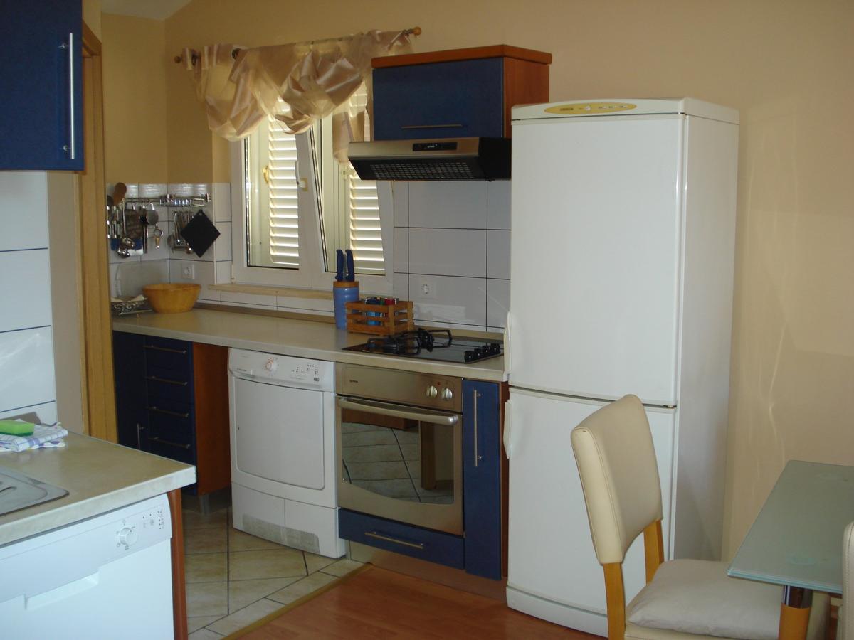 Luna Apartment