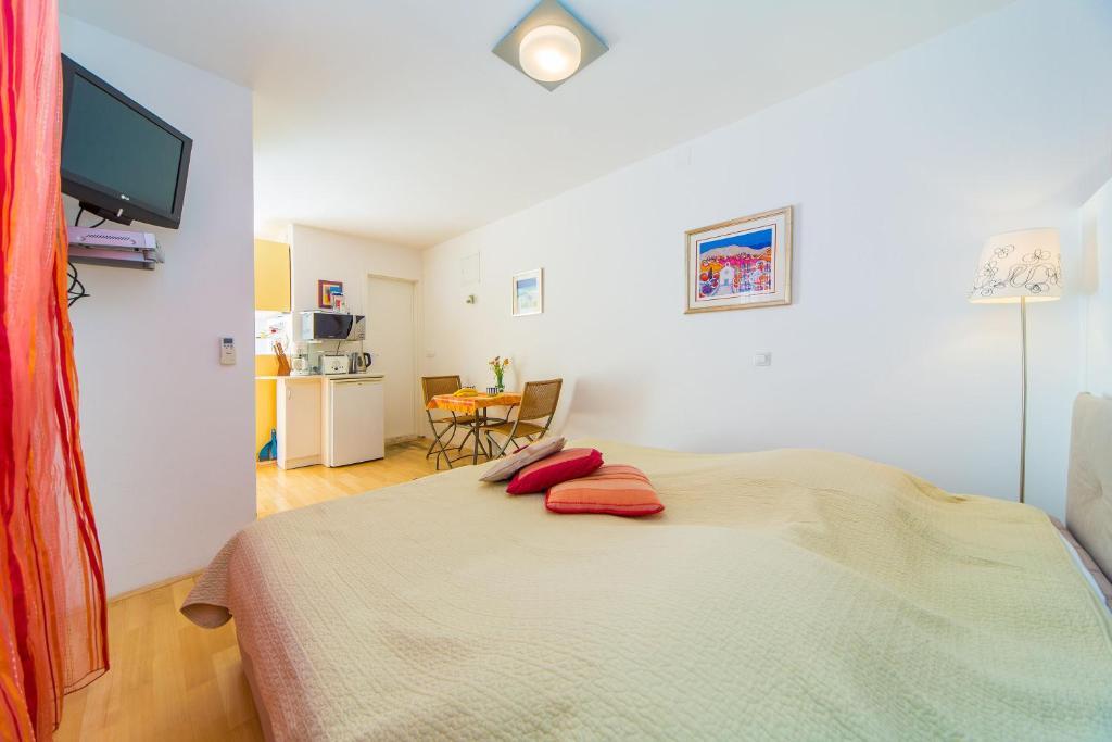 Angelic Apartment *