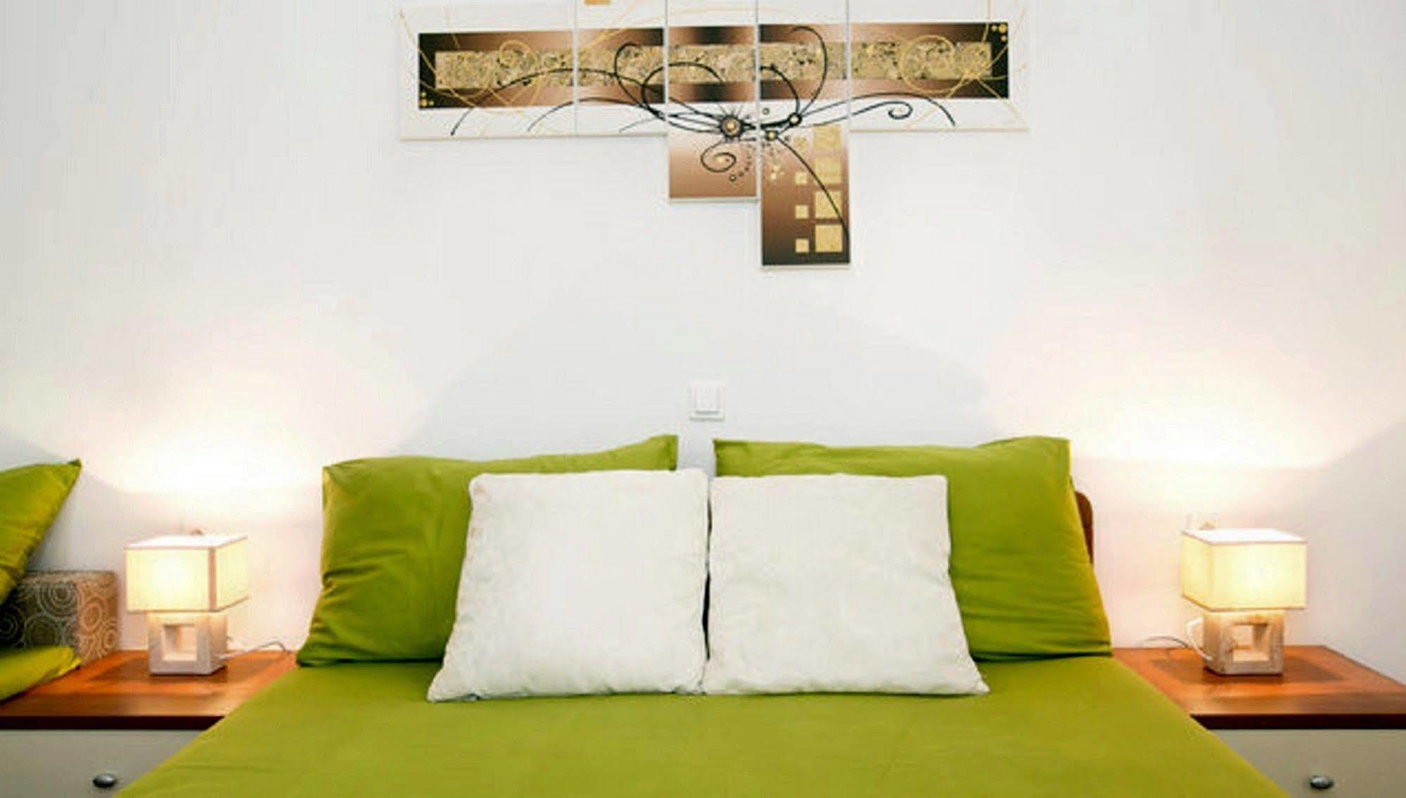 Eden Old Town Guest house 3*