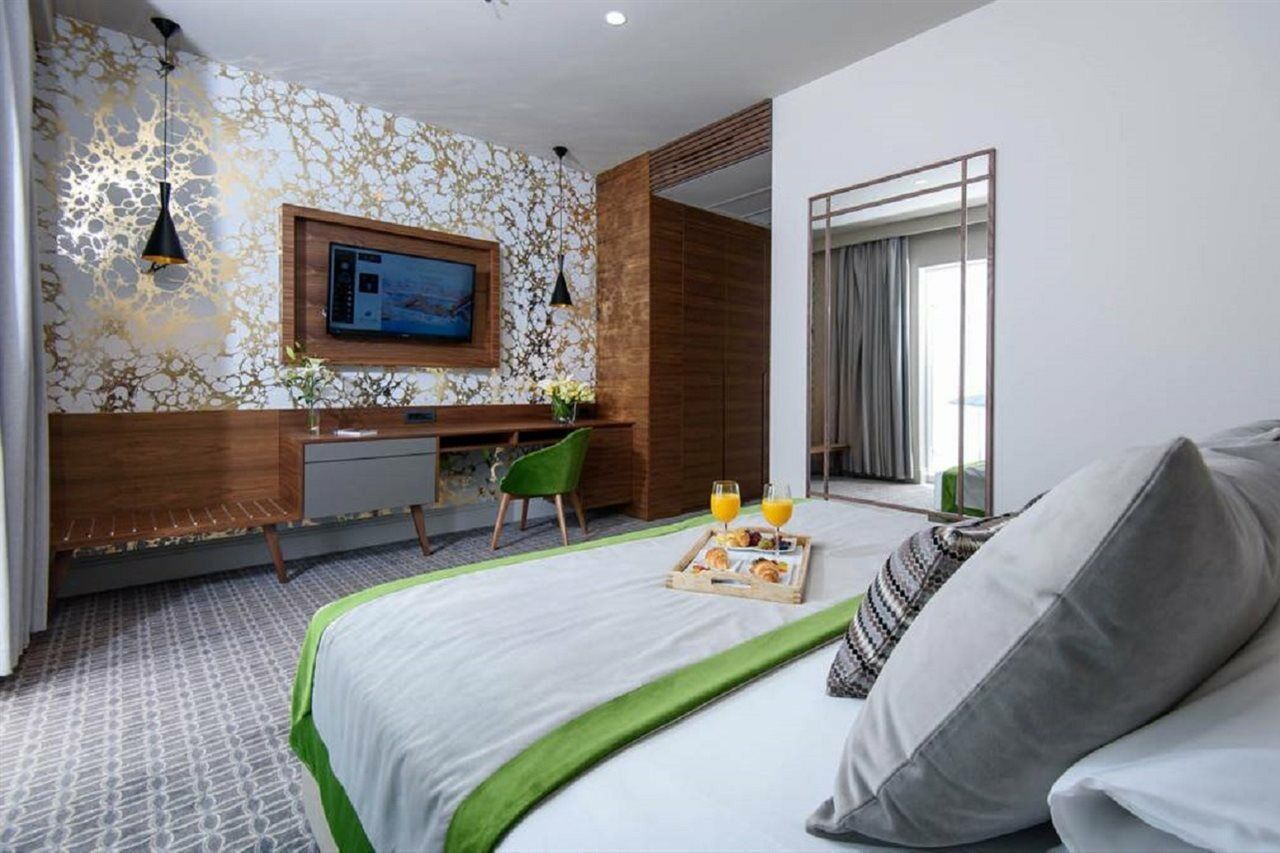 Royal Ariston Hotel 5*