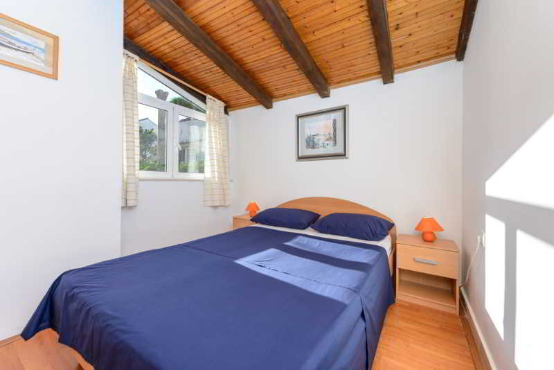 Apartment Tolja *