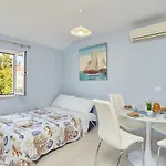 Apartments Kolorina
