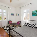 Milka-Sea View Apartment In Center